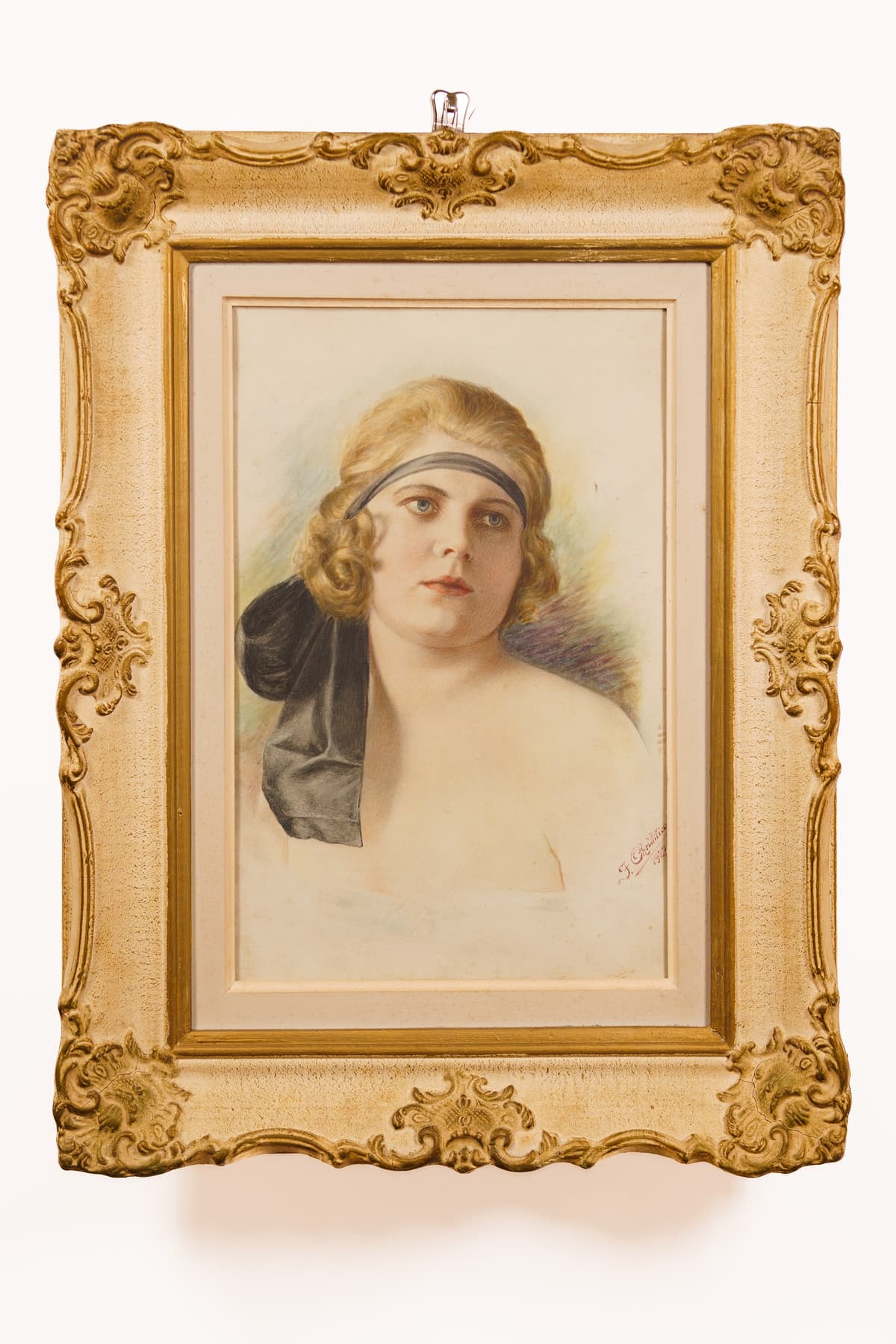 Fiatal női portré -  ART DECO homlokpánttal