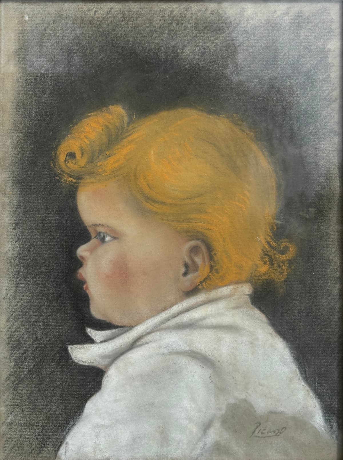 Gyermekmosoly árnyékban