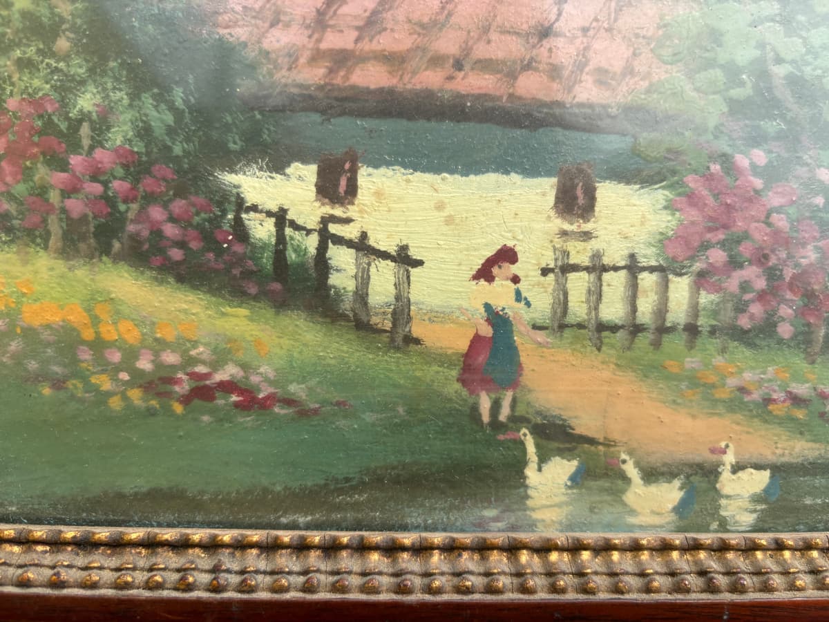 Libaterelés a ház előtt